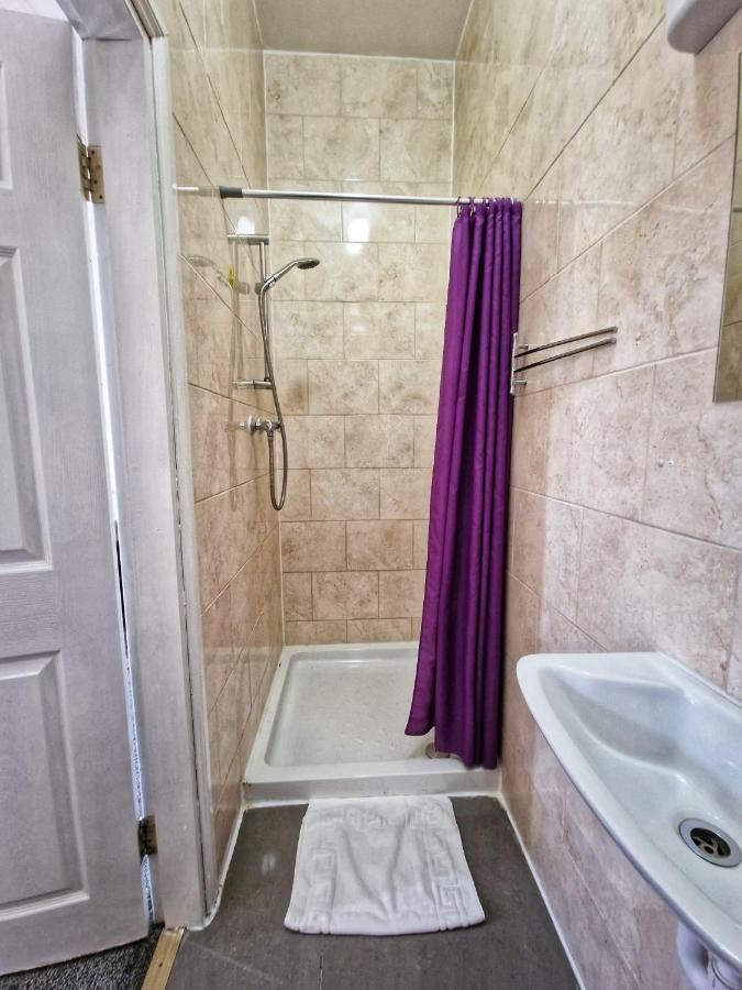 Portsmouth Budget Hotels - All Rooms Are En-Suite Dış mekan fotoğraf